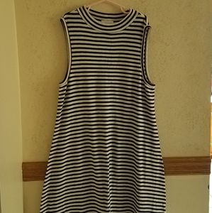 A:glow Medium maternity dress